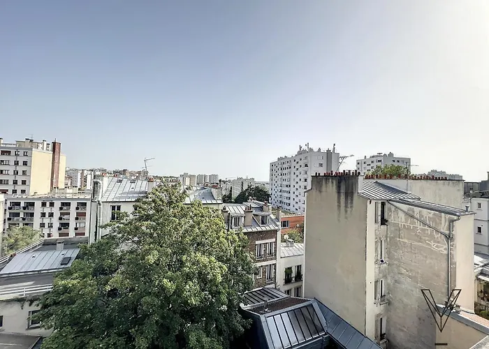 Apartment Charming Bright Sunny In Belleville *